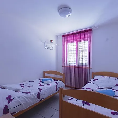 Holiday home Dalmatia Sokolic